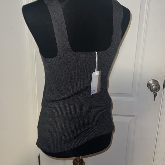 Charcoal sweater tank Knit Pullover tank grey large top
Casual vneck dressy - Picture 9 of 9